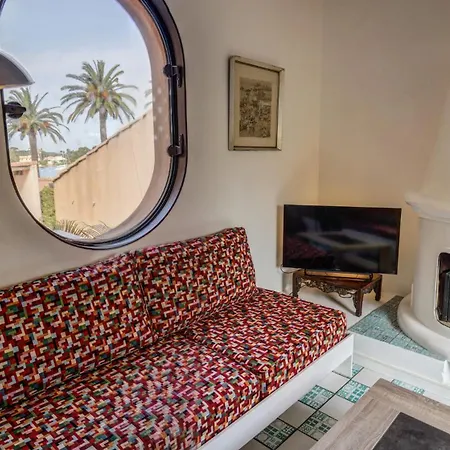 Porquerolles Island Architectural Seaview Apartament