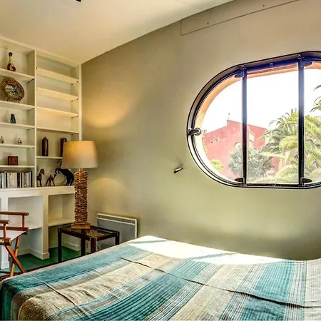 Porquerolles Island Architectural Seaview Apartment
