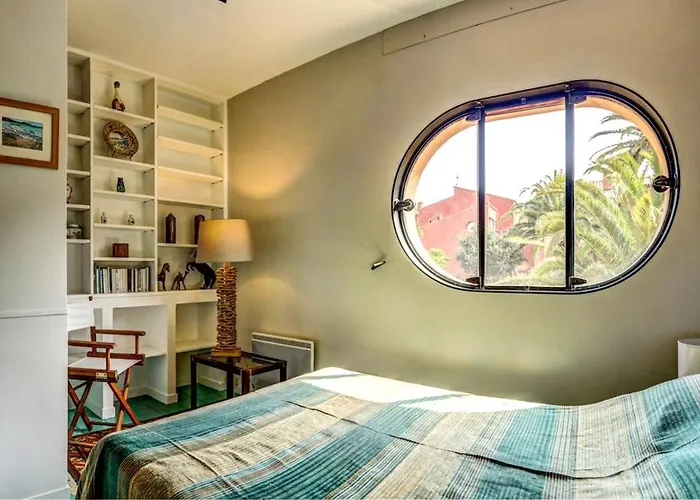 Porquerolles Island Architectural Seaview Lejlighed